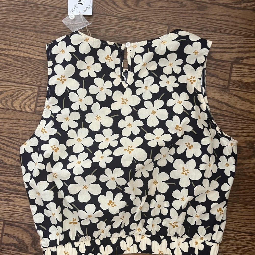 Floral Sleeveless Top - Black and Cream